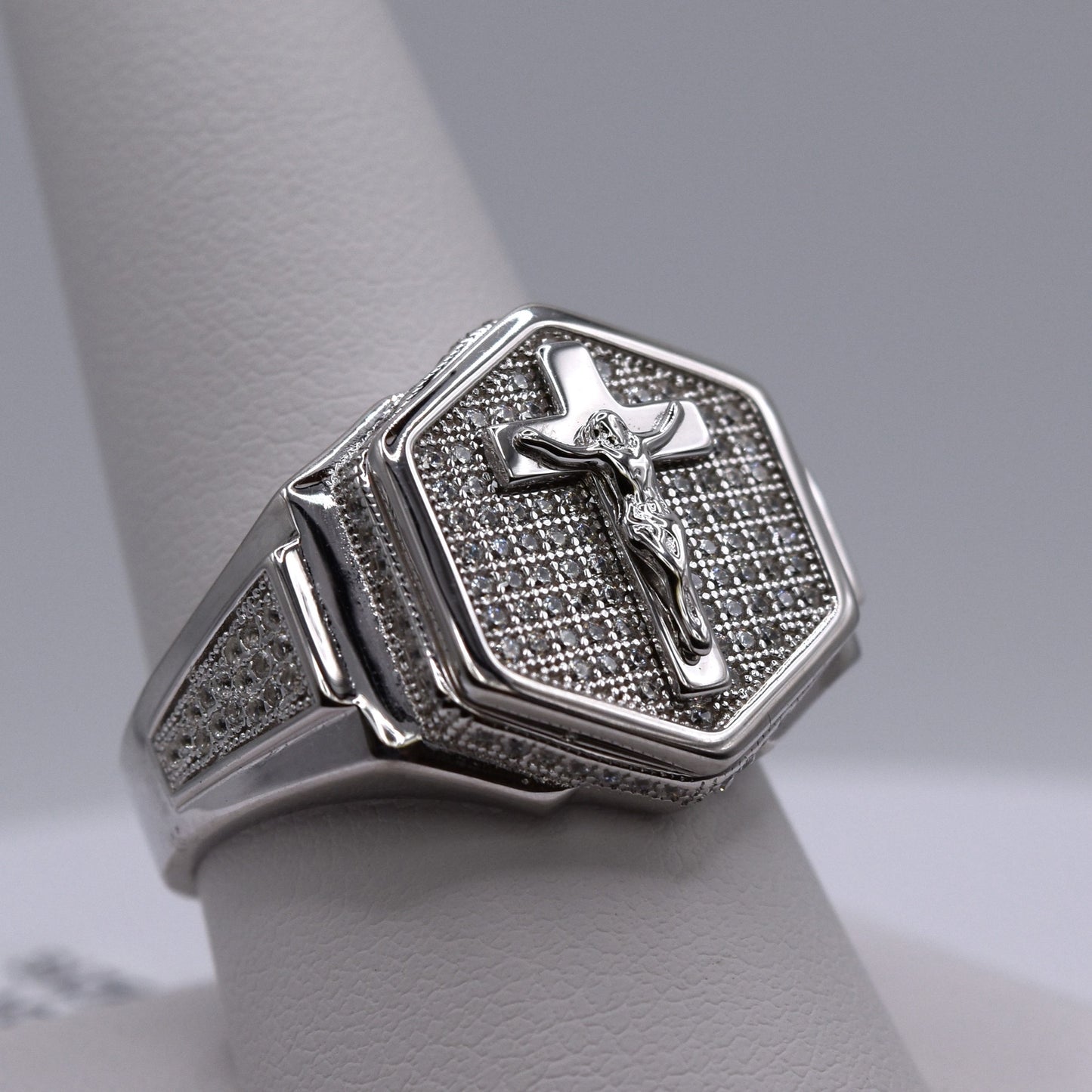 925 Sterling Silver Men's Christian Ring – Jesus on the Cross with CZ Accents