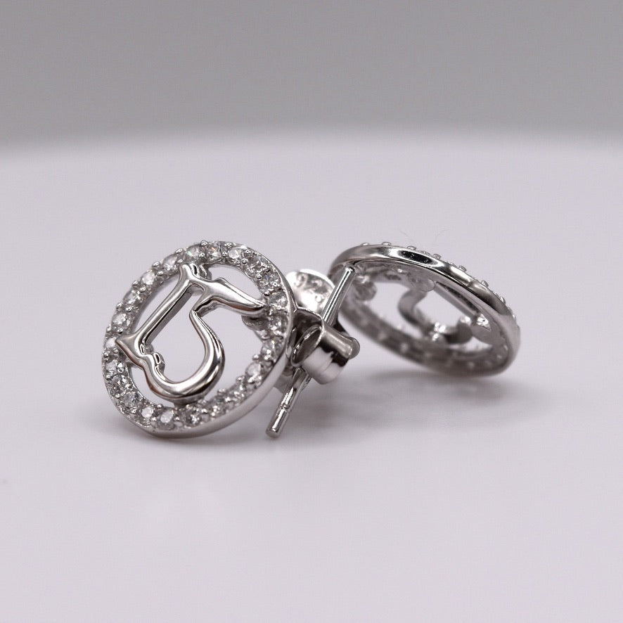 Quinceañera Jewelry Set: Circle-Shaped 925 Sterling Silver with '15' & Colorless CZ – The Perfect Gift!