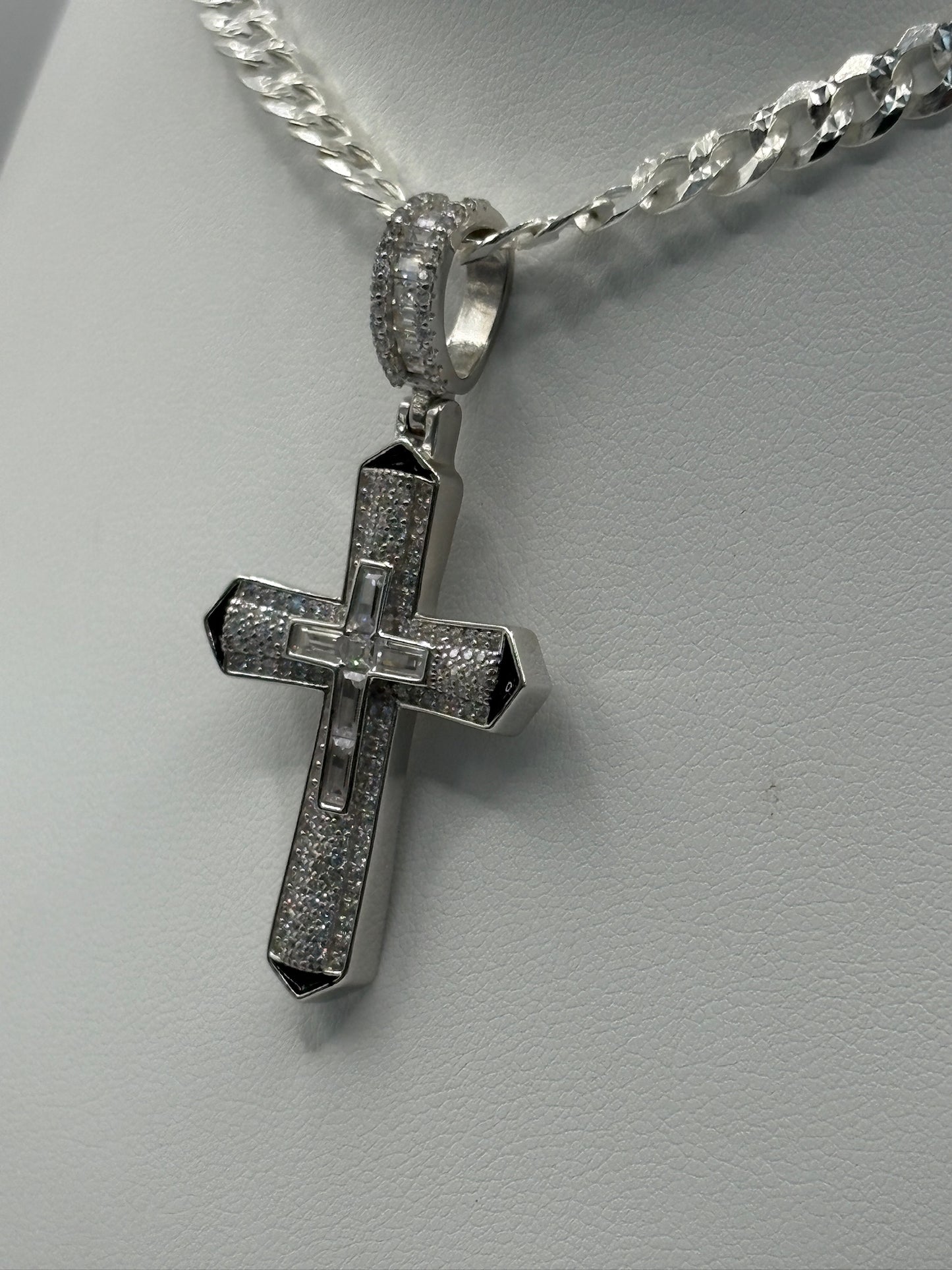 Men's Premium 925 Sterling Silver Diamond Cut Cuban Cross Necklace - 24" Chain with Dazzling CZ Pendant!