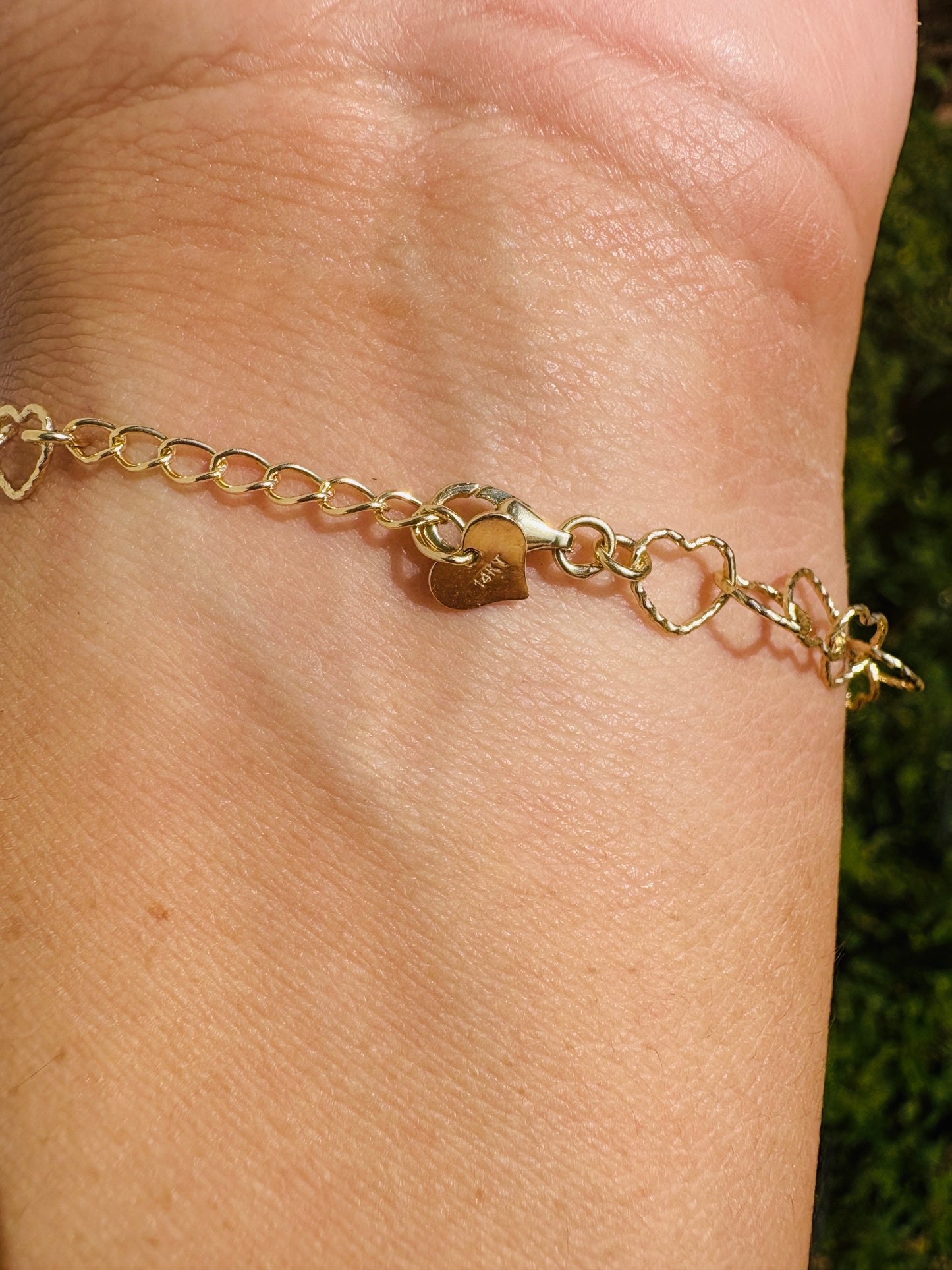 14K Yellow Gold Heart Bracelet